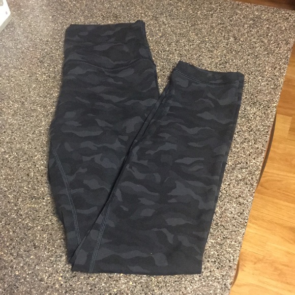 lululemon athletica Pants - Lululemon camo Align Tights